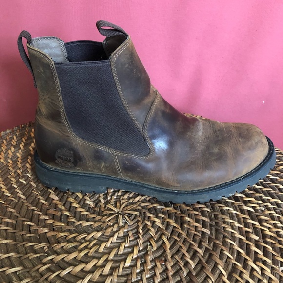 Clarks Men’s Suede UpBoot  l Slip On l Size 10.5M l EUC l no box Clarks | Shoes | Clarks Brown Chukka Boots Mens 9 | Poshmark main image 2